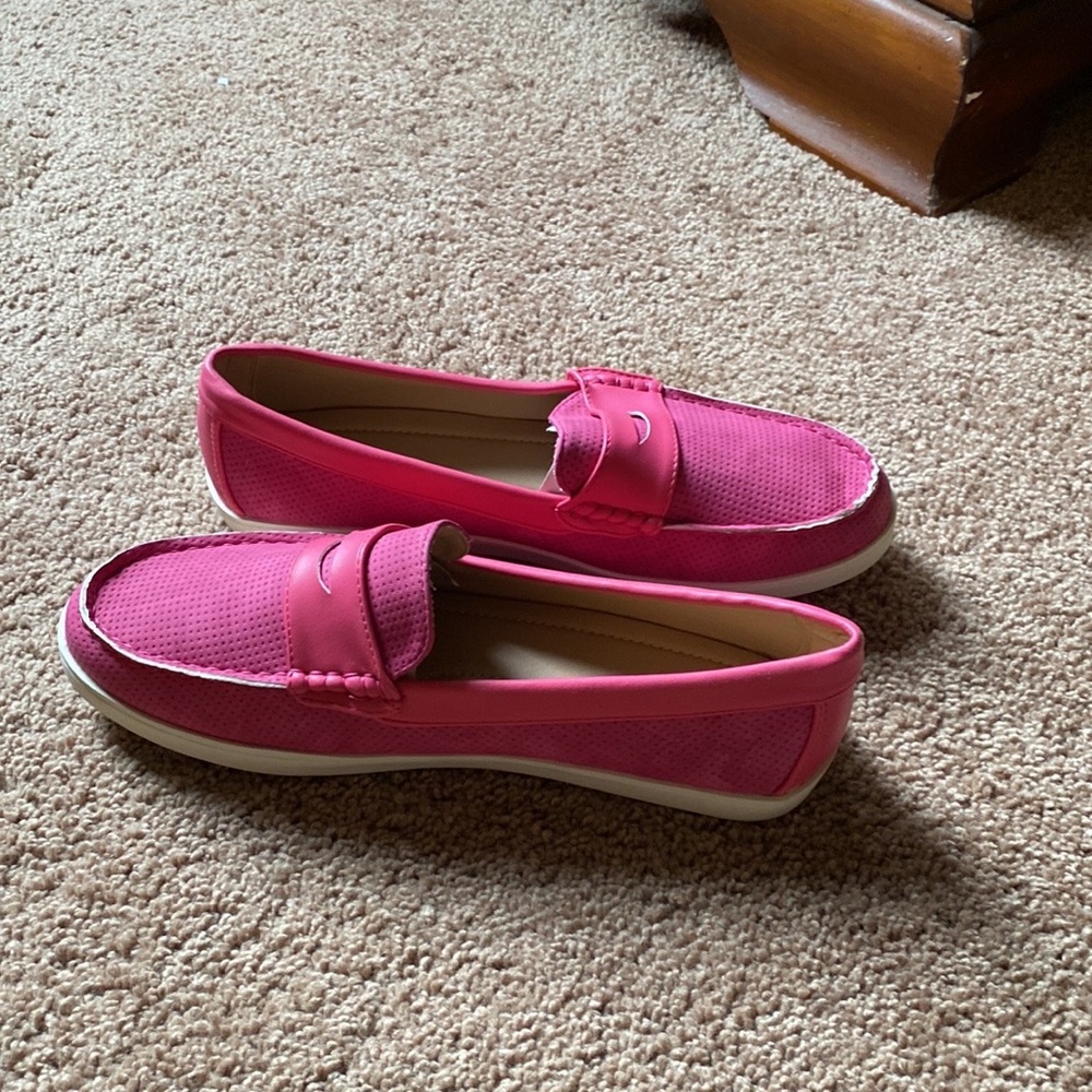 Brand new,never worn,original box.